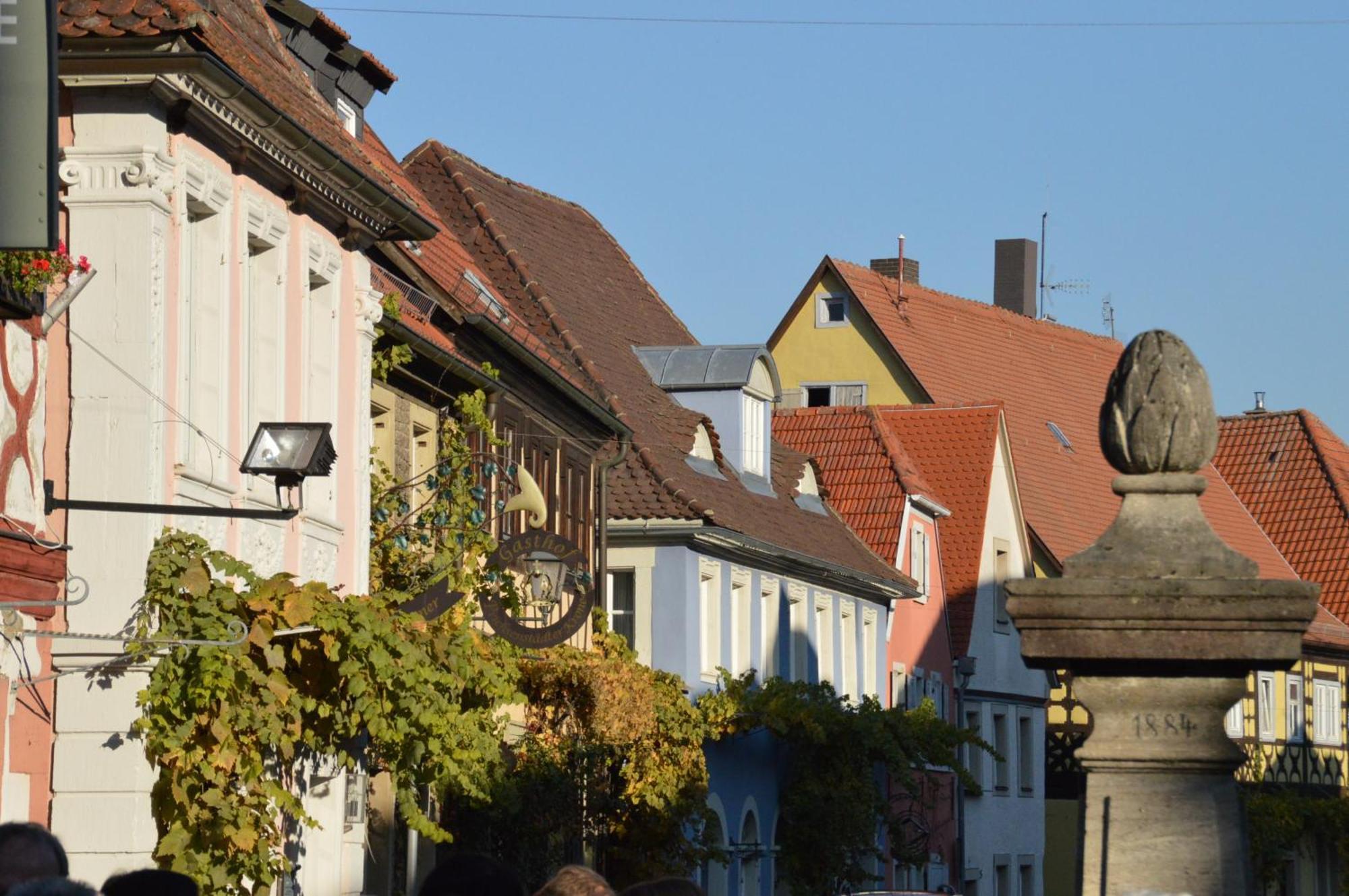 Gasthof Zum Storch Prichsenstadt Bagian luar foto