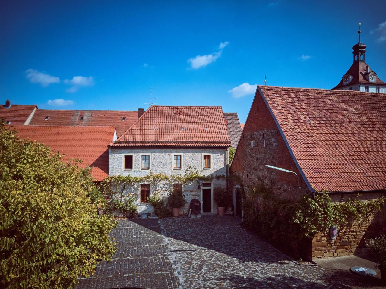 Gasthof Zum Storch Prichsenstadt Bagian luar foto
